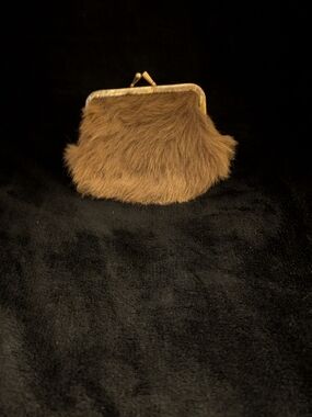 Vintage Authentic Kangaroo Fur Kiss-Lock Clutch - Light Brown EUC